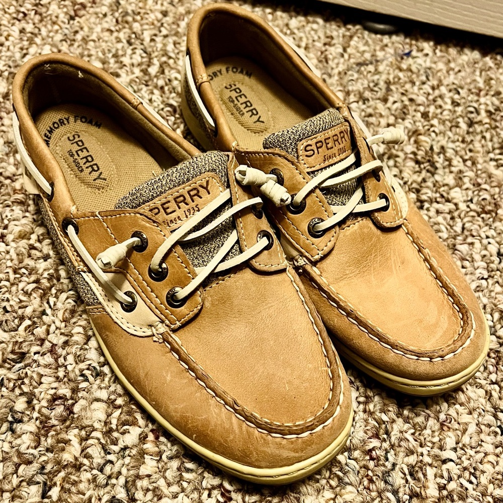 Women’s Sperry Boat Deck Shoes 👞